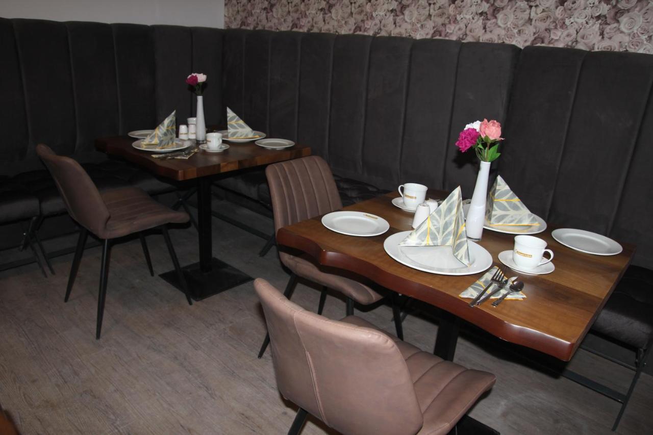 אוברהאוזן Kispet Deluxe Hotels&Suites מראה חיצוני תמונה